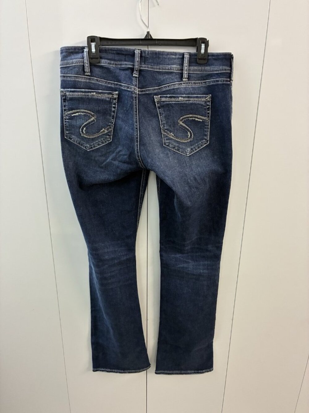 Silver Jeans Co. Elyse Women's W31/L33 Medium Wash Slim Boot Distressed Stretch
